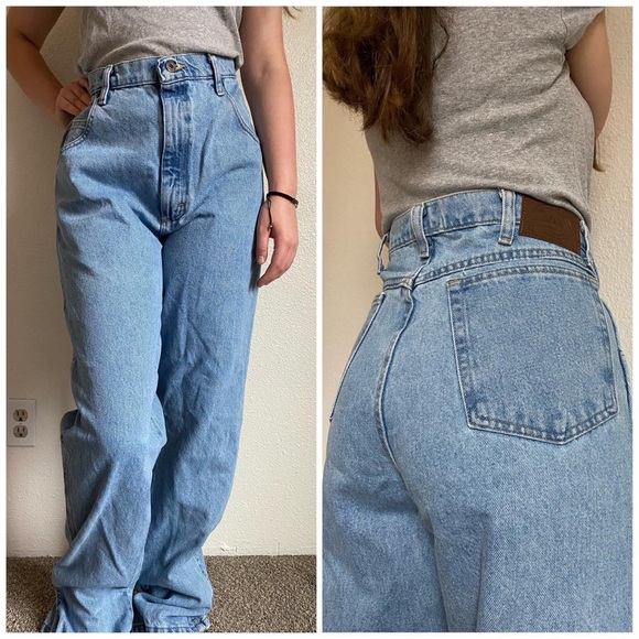 Preloved Cabelas jeans 🦆 - Picture 3 of 4